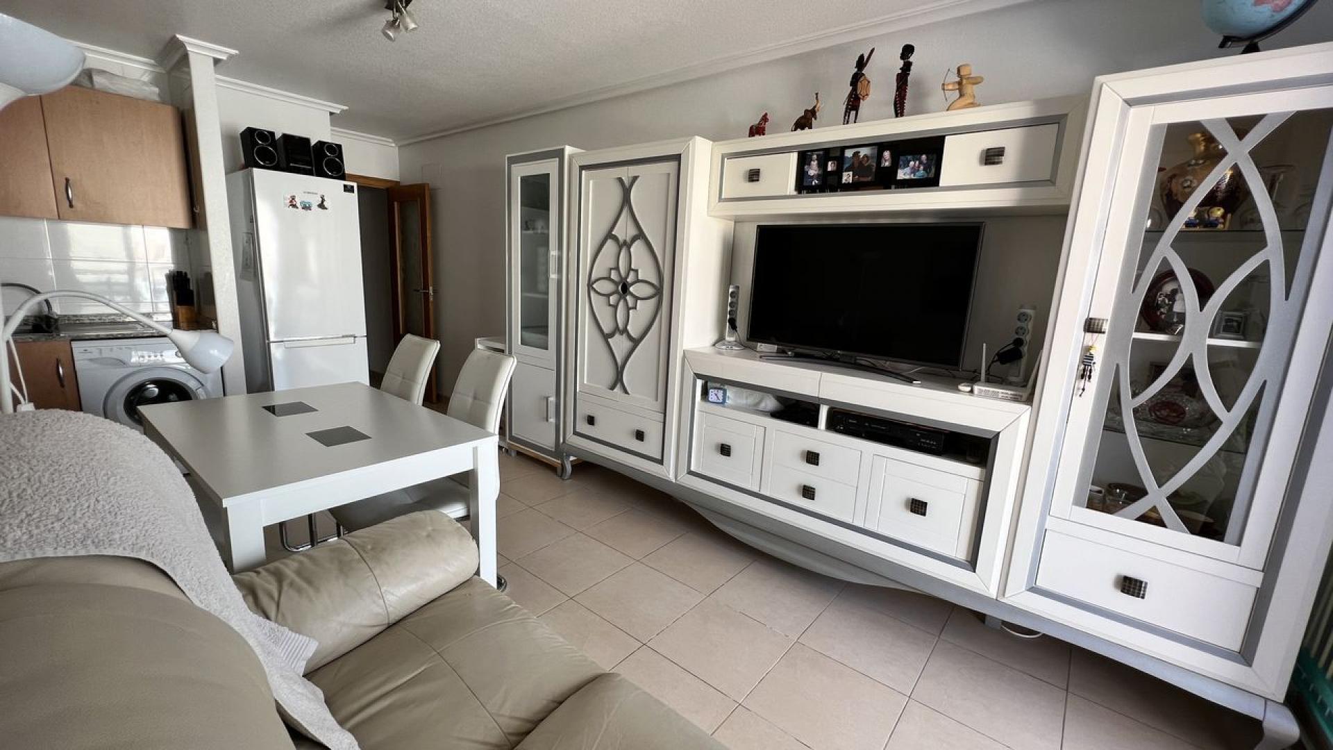 Torrevieja, Apartamento moderno con aparcamiento privado a 800m de la playa