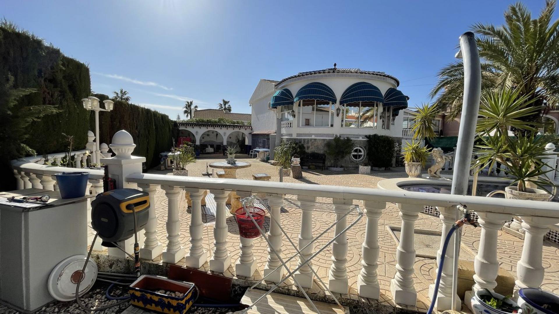 San Luis, Detached villa of 170m2 with a 985m2 plot and a 10x6 pool