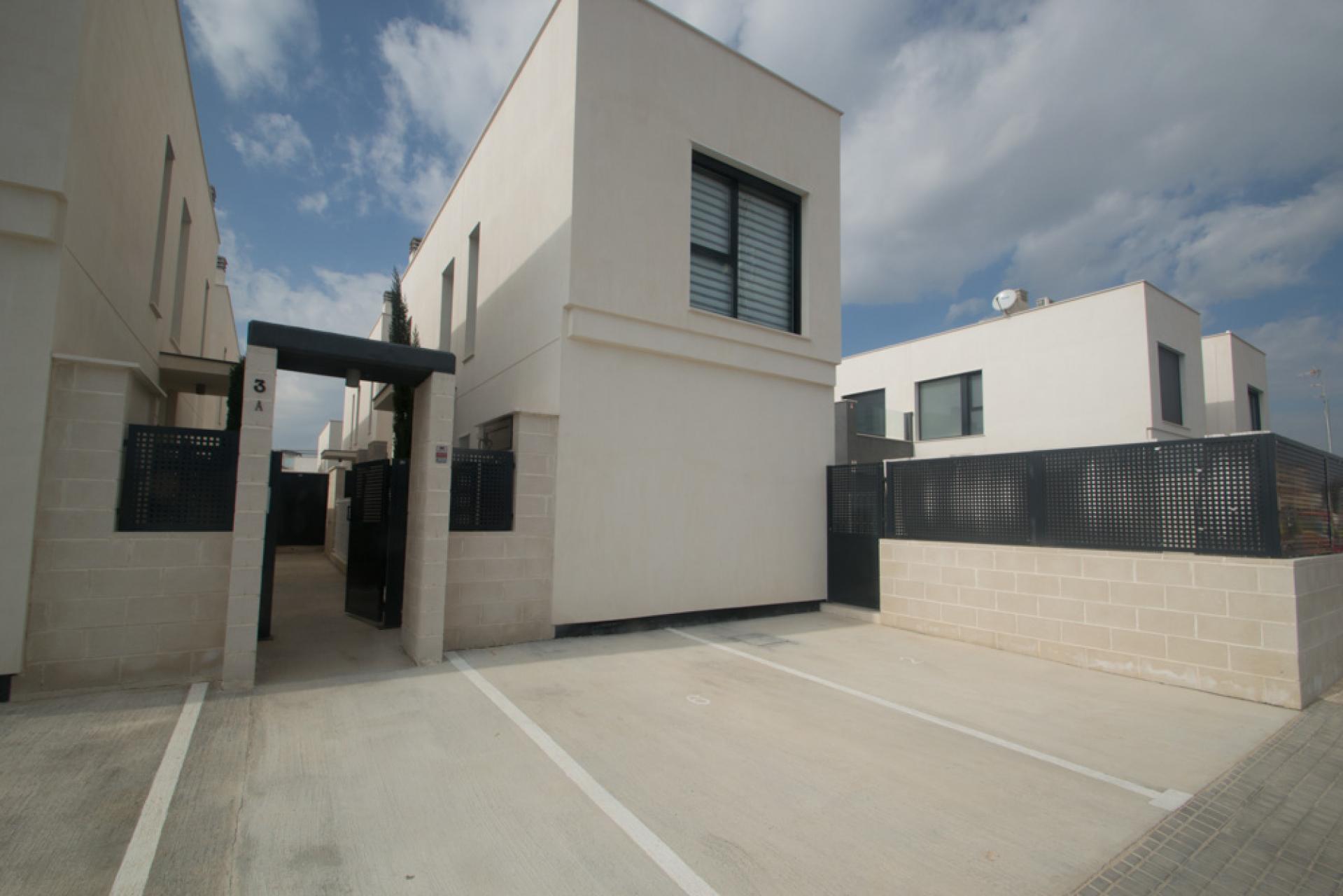 Punta Prima, Modern Detached Villa at 500m from the beach