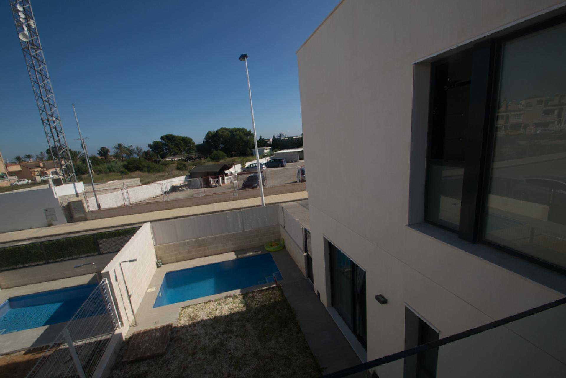Punta Prima, Modern Detached Villa at 500m from the beach