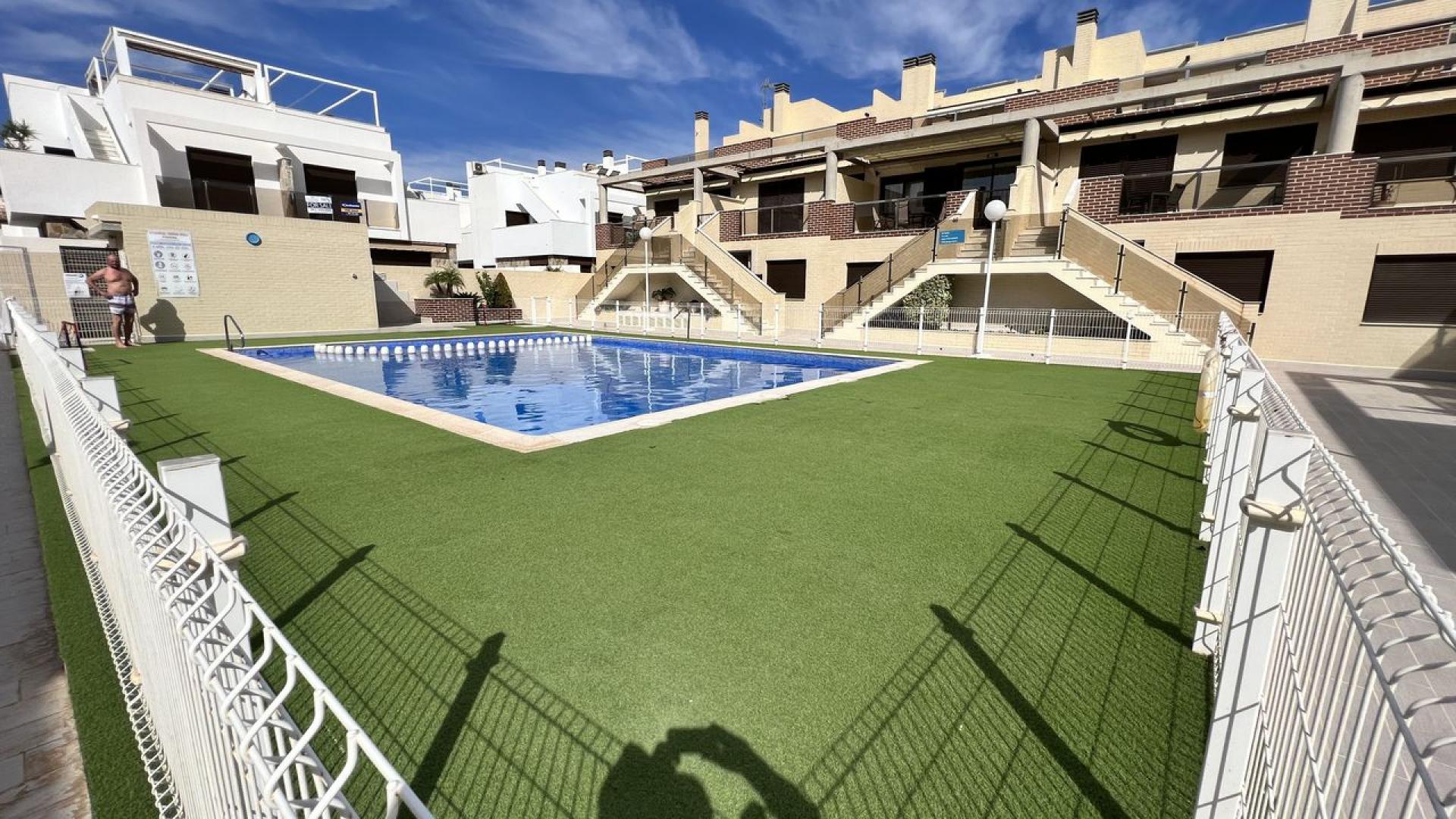 Lomas De Cabo Roig, Corner townhouse in the residential Sinergia World
